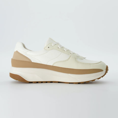 Score Lace-up Sneaker