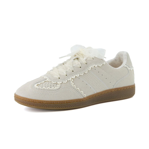 Belinda-K Lace Sneaker